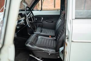 Bild 24/44 von Volvo P 221 (1968)