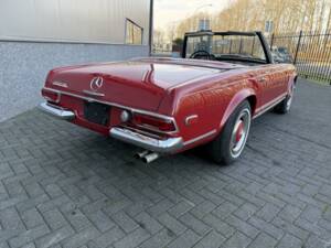 Image 1/36 of Mercedes-Benz 250 SL (1968)