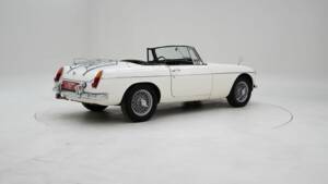 Immagine 2/15 di MG MGB (1967)