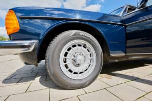 Bild 68/99 von Mercedes-Benz 230 CE (1983)