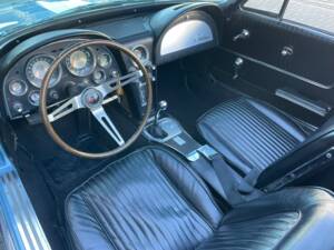 Bild 11/22 von Chevrolet Corvette Sting Ray Convertible (1963)