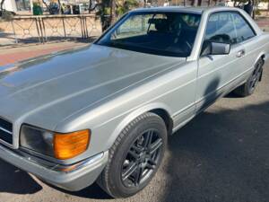 Image 66/77 of Mercedes-Benz 380 SEC (1982)