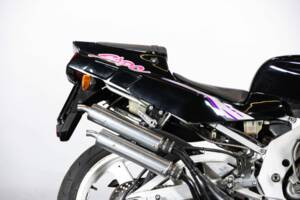 Afbeelding 27/45 van Suzuki RGV 250 Gamma (1992)