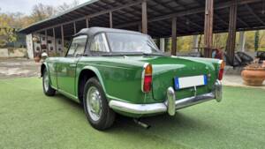 Image 59/66 of Triumph TR 4A IRS (1966)