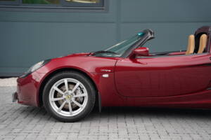 Immagine 9/50 di Lotus Elise 111R (2004)