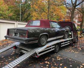 Image 7/23 of Cadillac Convertible de Ville (1986)
