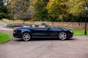 Image 12/41 of Mercedes-Benz SL 55 AMG (2003)