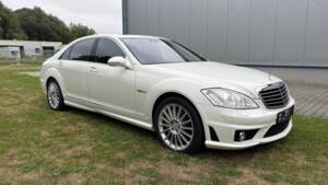 Bild 3/29 von Mercedes-Benz S 63 AMG (2007)
