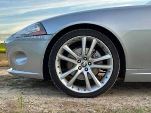 Image 36/84 de Jaguar XK 4.2 (2006)