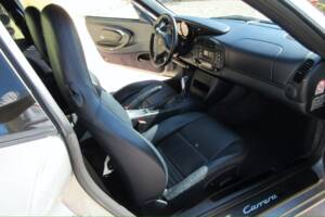 Bild 26/58 von Porsche 911 Carrera (2001)