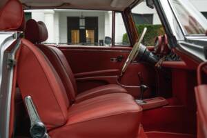 Image 57/95 of Mercedes-Benz 280 SE 3,5 (1970)
