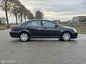 Imagen 7/35 de Toyota Avensis 1.8 VVT-i (2003)