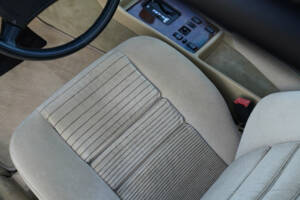 Image 46/50 of Mercedes-Benz 560 SEC (1987)
