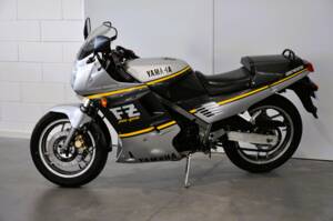 Bild 16/16 von Yamaha FZ 750 (1989)