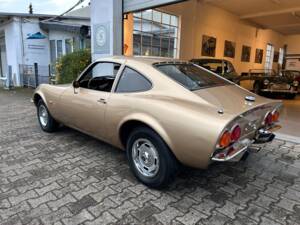 Image 33/35 of Opel GT 1900 (1970)
