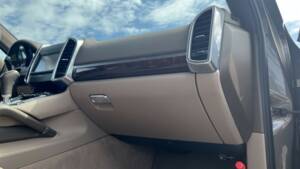 Image 17/51 de Porsche Cayenne Turbo (2011)