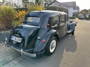 Image 4/5 de Citroën Traction Avant 11 Familiale (1957)