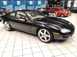 Bild 10/65 von Jaguar XKR (1998)