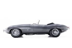 Image 8/32 of Jaguar E-Type 3.8 (1961)