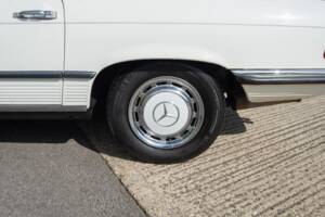 Afbeelding 29/35 van Mercedes-Benz 280 SL (1984)
