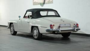 Image 18/31 of Mercedes-Benz 190 SL (1959)