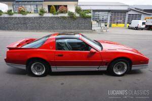 Bild 13/66 von Pontiac Firebird TransAm (1989)