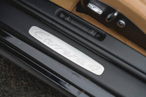 Bild 46/96 von Porsche 911 Carrera 4 (2006)