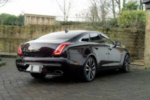 Bild 9/50 von Jaguar XJ 3.0 (2019)