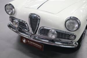 Bild 42/54 von Alfa Romeo Giulietta Sprint (1962)