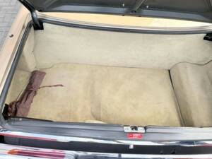 Image 34/50 of Mercedes-Benz 560 SL (1987)