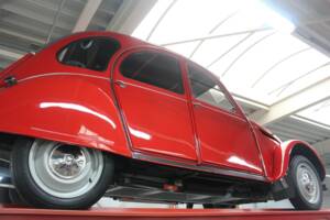 Image 8/50 of Citroën 2 CV 6 (1985)