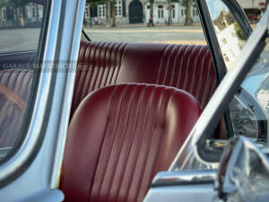 Afbeelding 14/84 van Alfa Romeo Giulia 1600 GT Junior (1972)