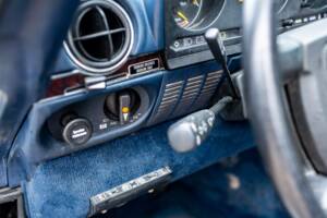 Image 19/31 of Mercedes-Benz 560 SL (1987)