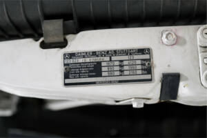 Image 22/27 of Mercedes-Benz 230 (1977)