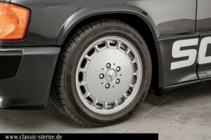 Imagen 13/15 de Mercedes-Benz 190 E 2.3-16 &quot;Schurti&quot; (1984)