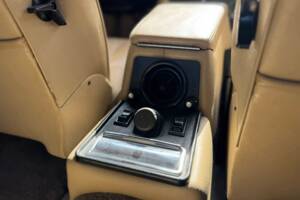 Immagine 21/41 di Jaguar XJ 12 (1990)