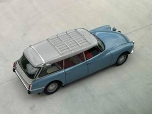 Imagen 5/15 de Citroën DS 21 Familiale (1966)
