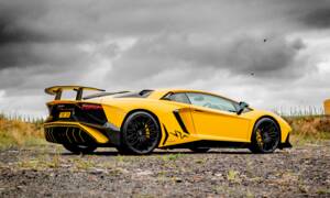 Image 3/21 of Lamborghini Aventador LP 750-4 SV (2016)