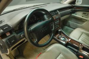 Immagine 24/50 di Audi A8 4.2 quattro (1995)