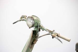 Image 29/50 de Piaggio Vespa 125 (1953)