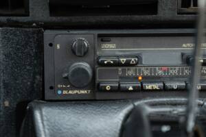 Bild 39/50 von Jaguar E-Type V12 (2+2) (1971)