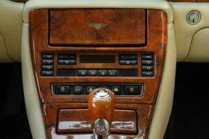 Immagine 38/50 di Bentley Arnage Red Label (1999)