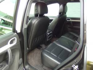 Image 65/99 of Porsche Cayenne Turbo (2007)