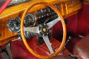 Image 12/19 de Jaguar Mk II 3.8 (1967)