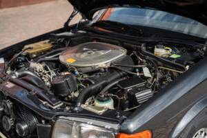 Image 9/91 of Mercedes-Benz 560 SEL (1990)