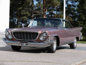Afbeelding 1/84 van Chrysler New Yorker 2-Door Hardtop (1961)