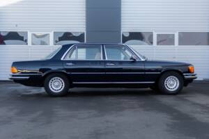 Image 15/30 of Mercedes-Benz 450 SEL 6,9 (1977)