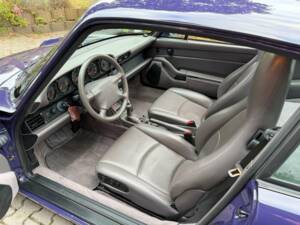 Bild 12/28 von Porsche 911 Carrera (1994)