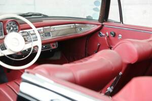 Image 36/50 of Mercedes-Benz 220 SE b (1962)