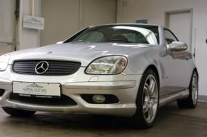 Imagen 6/50 de Mercedes-Benz SLK 32 AMG (2002)